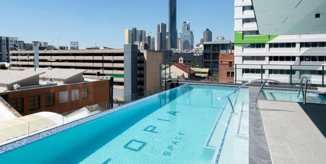Valley Centre Stylish Boutique 2b W Pool